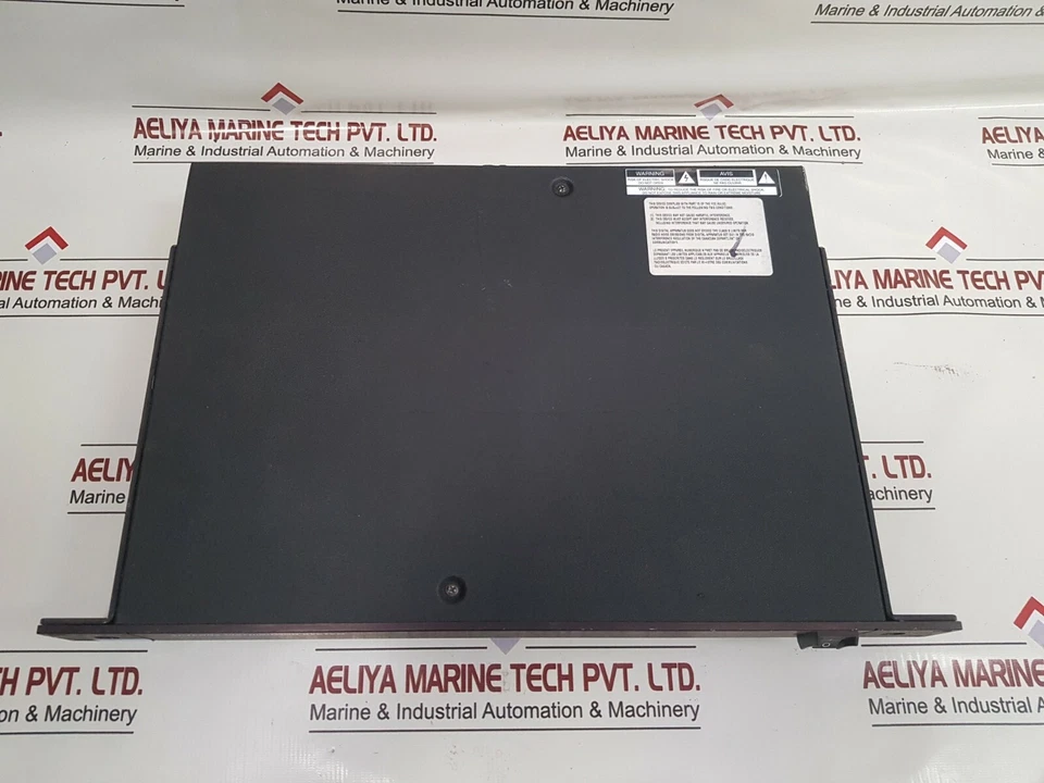 Shure ua845 uhf antenna distribution system ua845-ma - Image 2 of 4