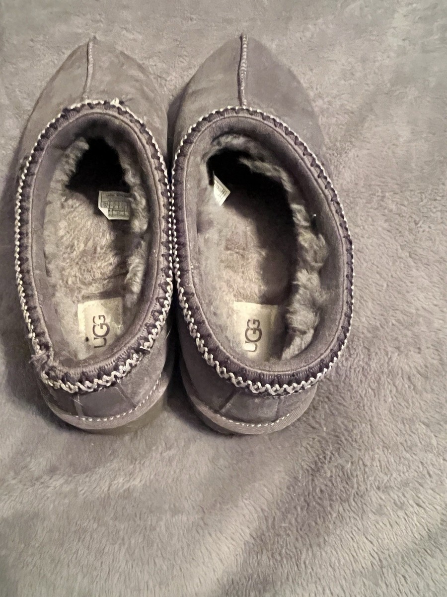 UGG Men display picture 1