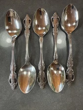 Teaspoon- Oneida Distinction Deluxe Stainless Flatware RAPHAEL HH Pattern