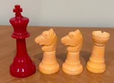 VINTAGE BAKELITE CHESS PIECES ES LOWE BUTTERSCOTCH RED MID CENTURY MODERN LARGE