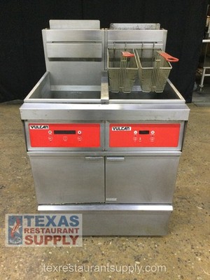 Vulcan 2GR45DF Natural Gas Digital Double Deep Fryer With Filtration System