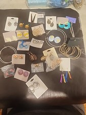 Wholesale Lot of 25 Pairs of Earrings Rhinestone Stud Dangle New. resell K117