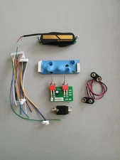 SUSTAINIAC STEALTH PRO EMG KIT WITH AUX-TT & BLACK/GOLD SINGLE COIL DRIVER