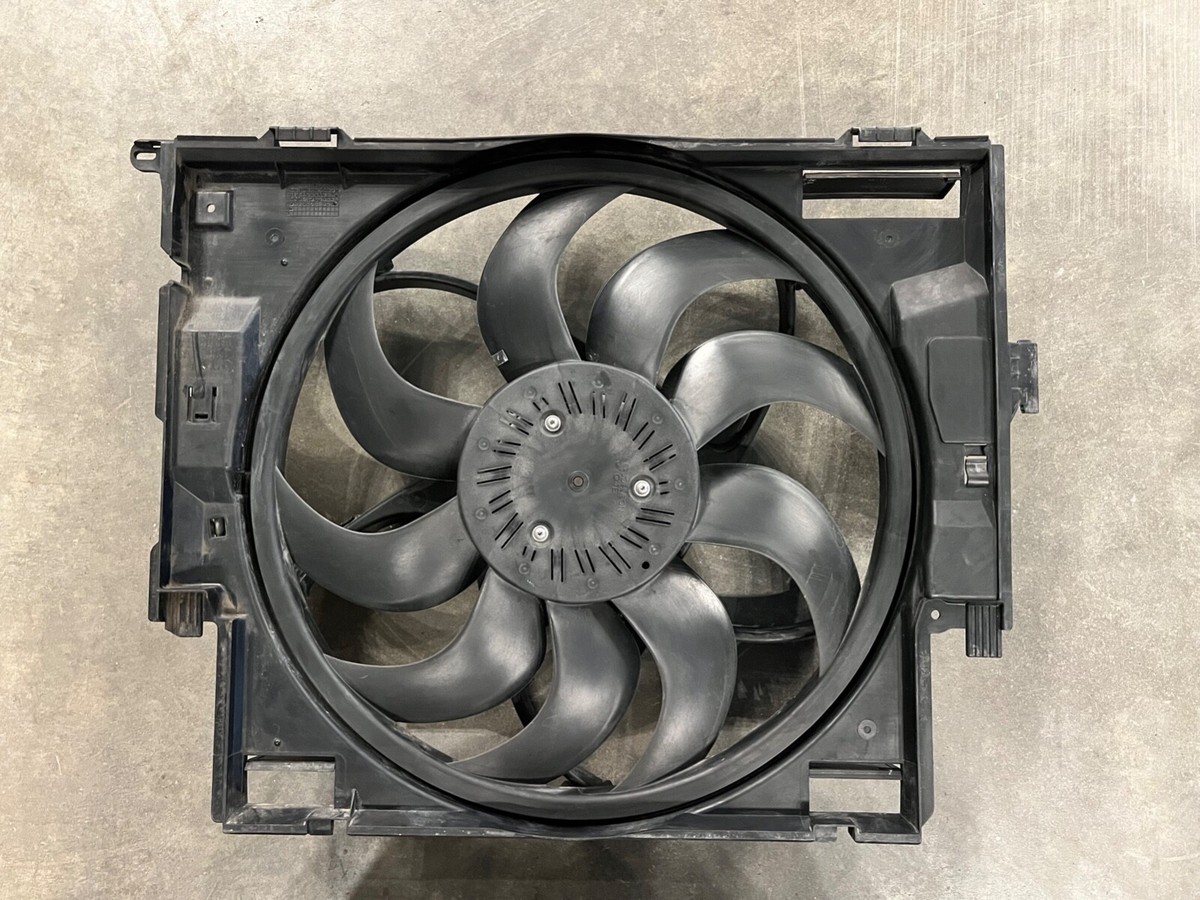 F87 M2 Johnson Gate cooling fan. Engine Cooling Fan Assembly - BMW 