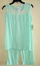 Ladies Pajama Set Size Medium Soft Green NWT