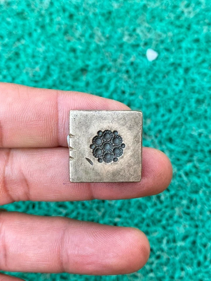 1890's Vintage Old Rare Bronze Hand Carved Round Flower Jewelry Making Mold Die - Image 4 of 4