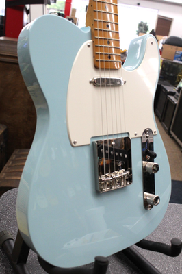 Squier FSR Classic Vibe 50's Telecaster Guitar Daphne Blue FREE