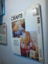 McCall's Crafts 645 VICTORIAN FANCIES Hankies Vanity Tray Sachets Pattern