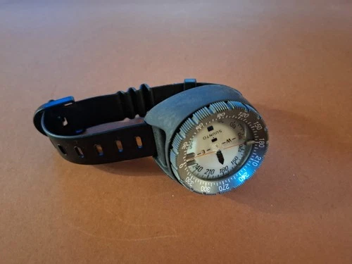 SUUNTO SK-7 Scuba Diving Compass Wrist Mount Black