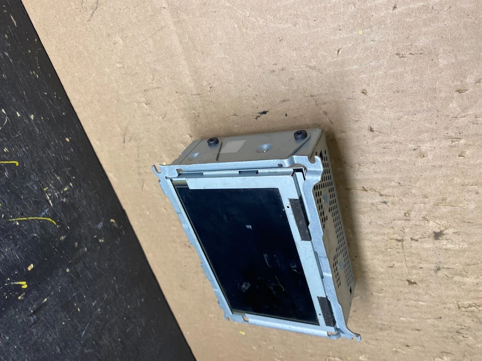 2009 to 2015 Jaguar XF Radio Navigation Display Screen Monitor OEM T4971 DG - Image 4 of 4