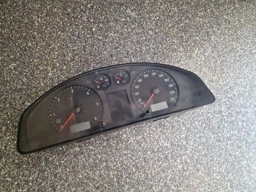 VW TRANSPORTER V T5 Furgon Kombiinstrument 1.90 Diesel 2006 33878634