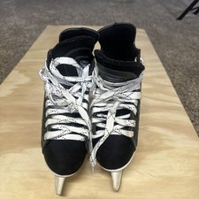 CCM POWERLINE 440 Ice Hockey Skates - Youth Size 3 - Black White