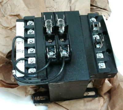 Eaton C0500E3AFB Indust. Control Transformer 500VA 50/60Hz Pri-208/277V Sec-120V