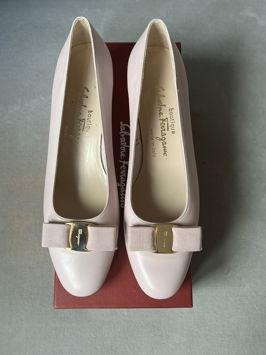 Stunning Salvatore Ferragamo Pink lillaz Vera Vara Bow Pumps Heel 