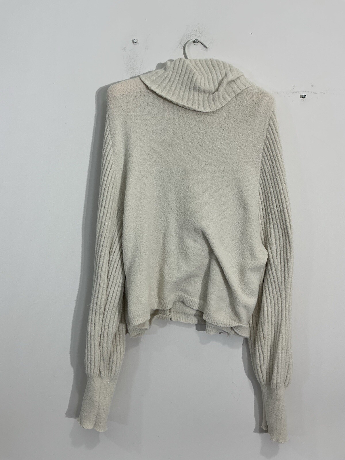 Womans Express Large Ivory Pullover Turtleneck Sw… - image 2