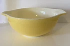 PYREX Daisy Yellow Cinderella Nesting Mixing Bowl 443 2 1/2 QT Sunflower Vintage