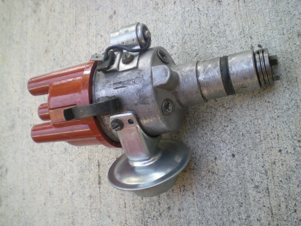 Porsche 912 Bosch Distributor 1968-1969 GFUR 4 0 231 115 061 - Image 2 of 4