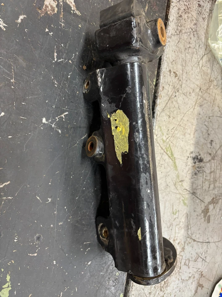 2000 Arctic Cat ZR 600 EFI Ski Leg Spindle Right Side OEM 0703-660 RW6938 — 第 3/4 张图片