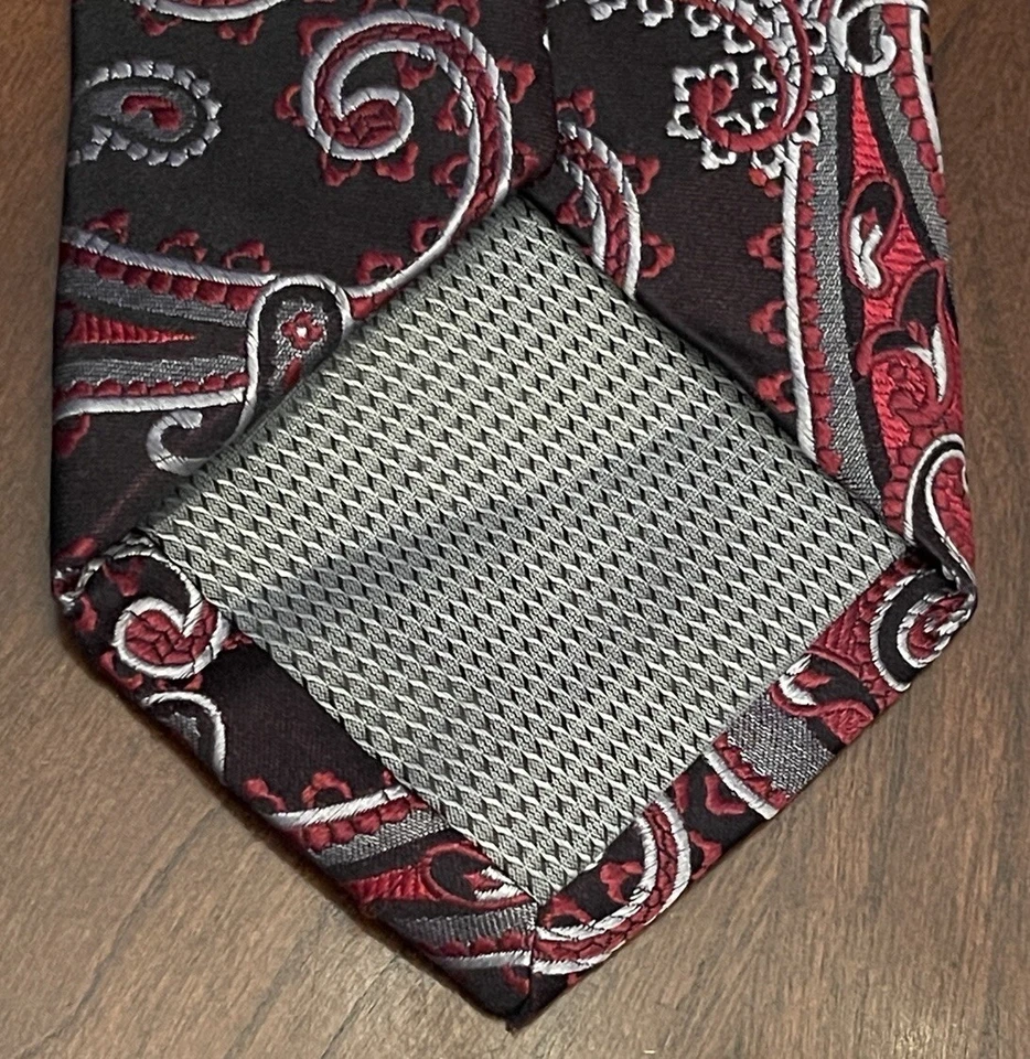 Corbata de cuello Covington roja negra 100 % seda para hombre hecha en China Foto 2 de 4