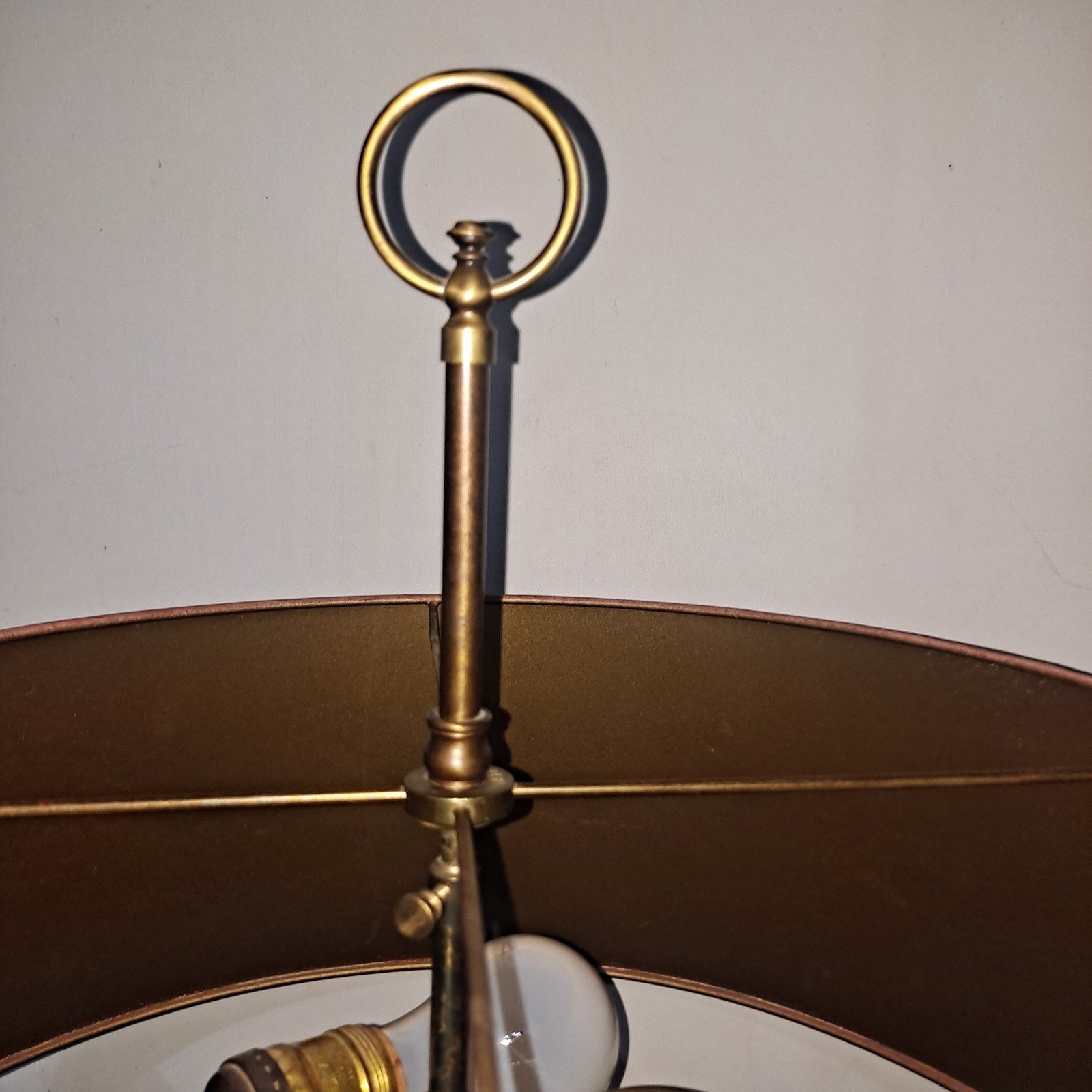 VTG Frederick Cooper Brass & Wood Candelabra Bouillotte Table Lamp Orginal Shade