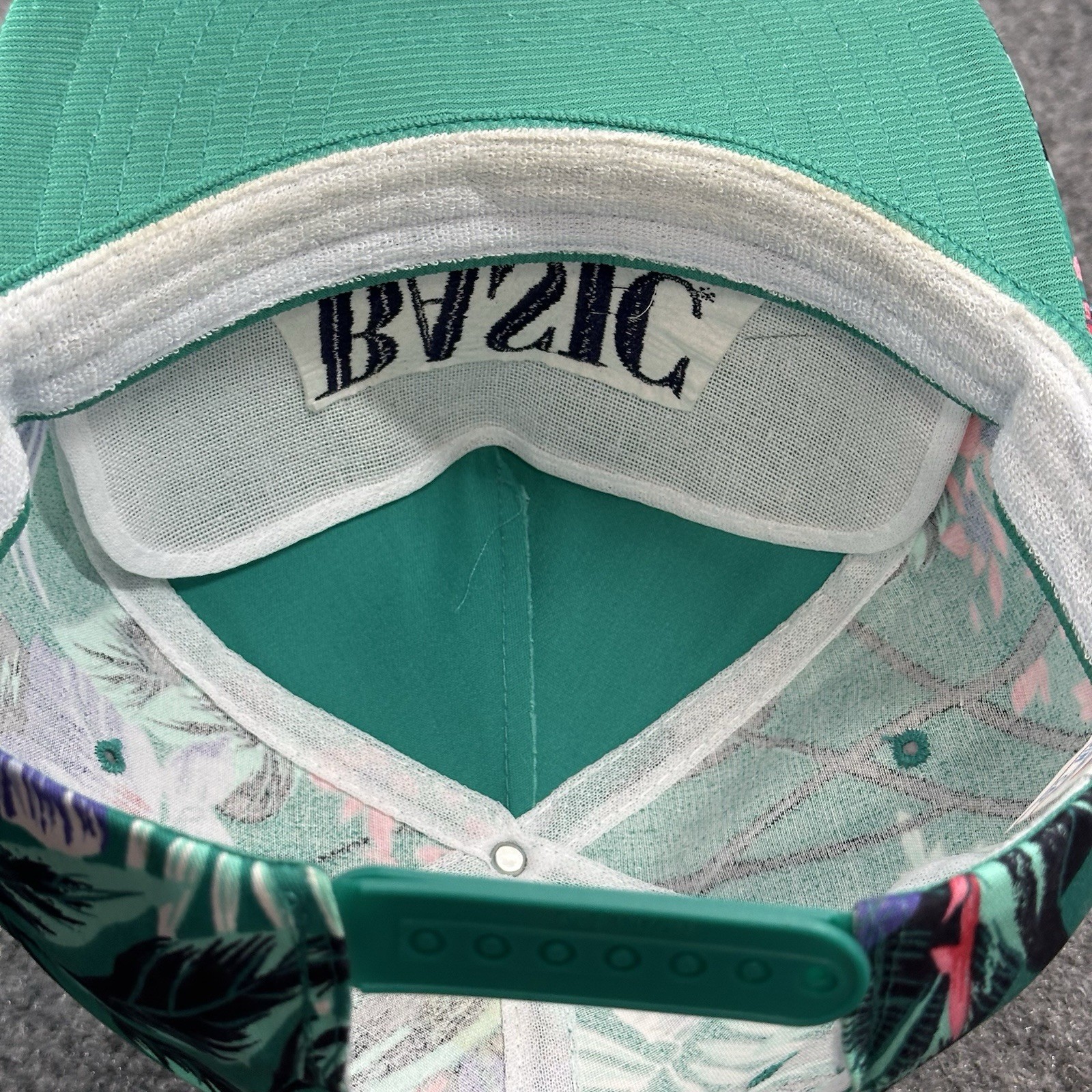 VTG Basic Hat Embroidered Logo Snapback Rope Truc… - image 8