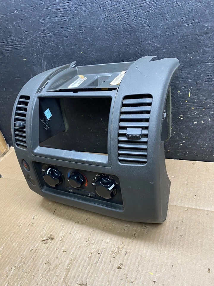 Nissan Xterra 2005-2008 radio aire acondicionado temperatura calor control de clima OEM v1523 DG Foto 2 de 4