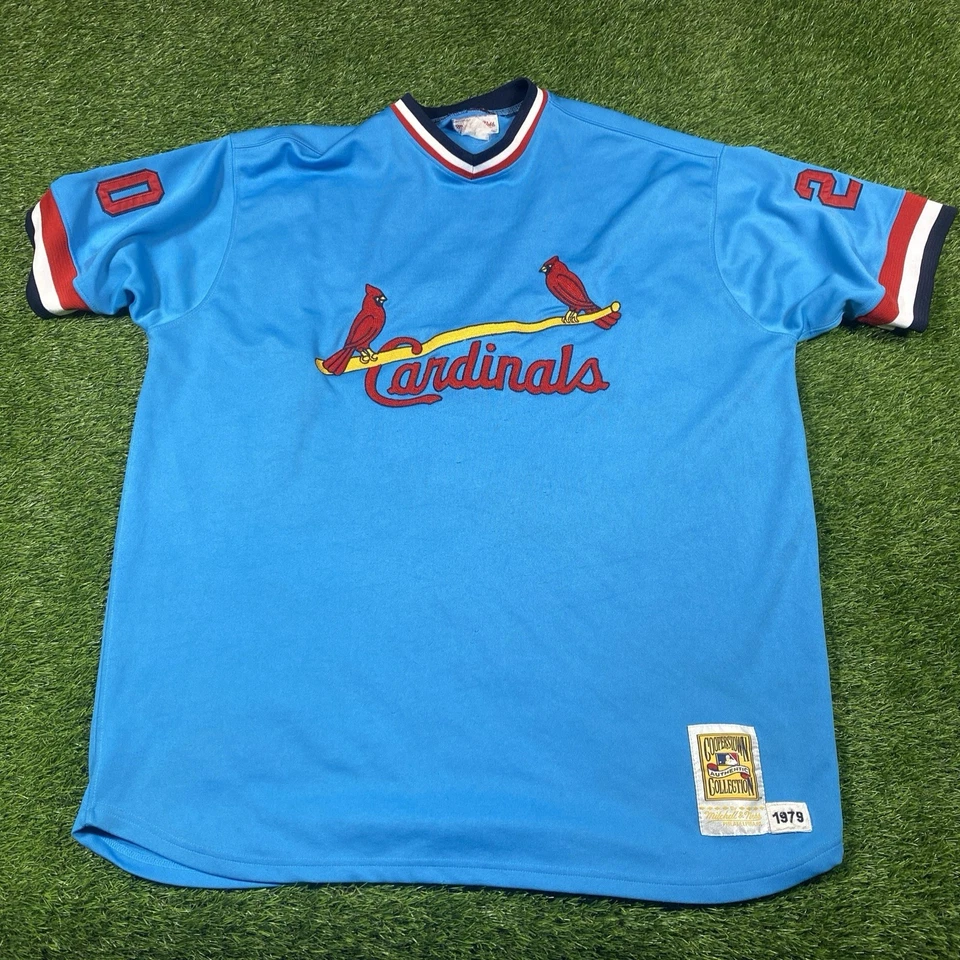 Camiseta Lou Brock Cardenales de San Luis Mitchell Ness Para Hombre 3XL 56 Bordada #20 Foto 2 de 4