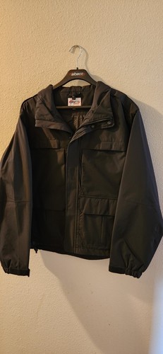 ELBECO SHIELD HEAVY DUTY JACKET - SIZE M. COVER. Police Officer. Msrp $279. Read - Picture 17 of 23