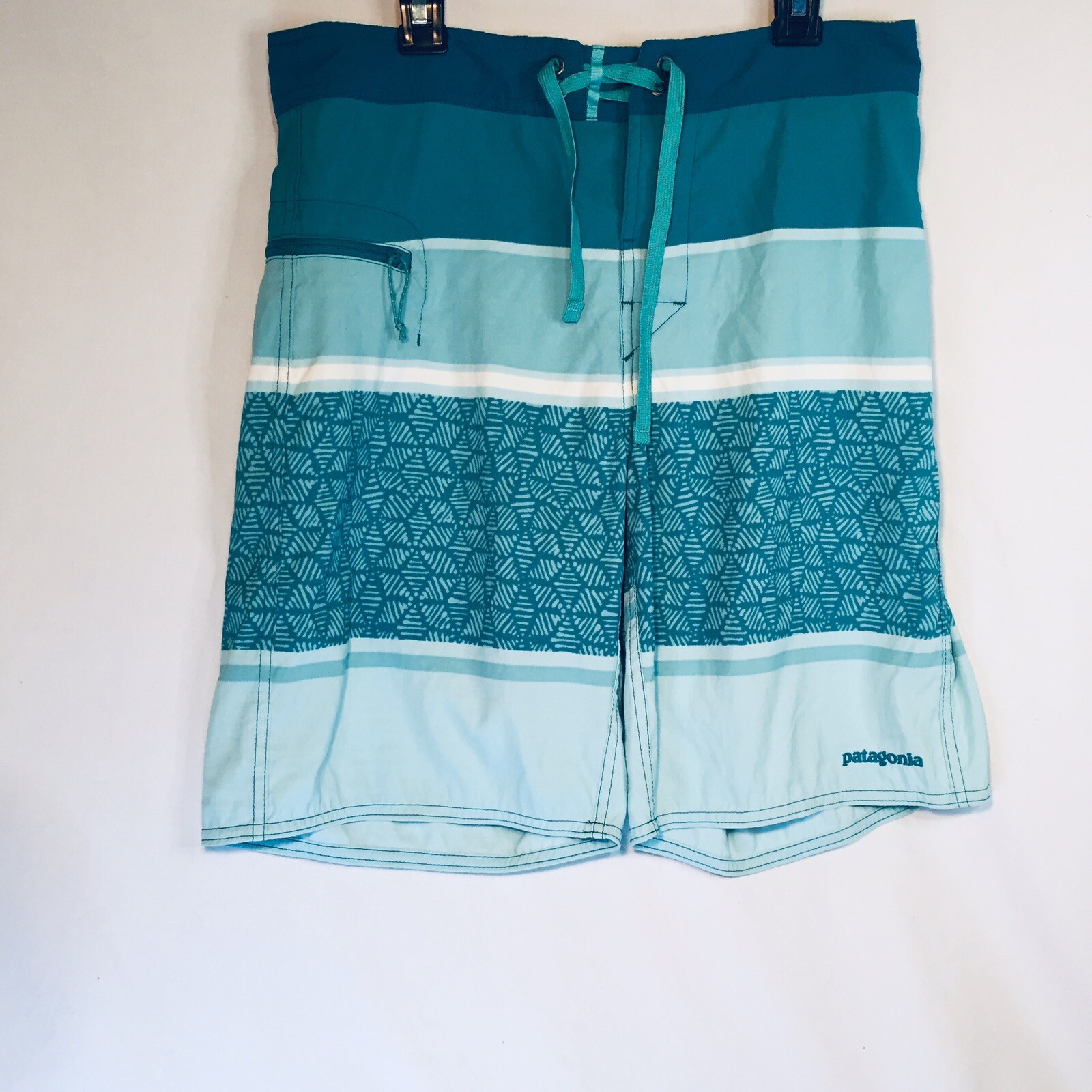 Pantalones cortos de tabla geométrica azul con baúles de baño Patagonia para hombre - talla 30 9"" entrepierna