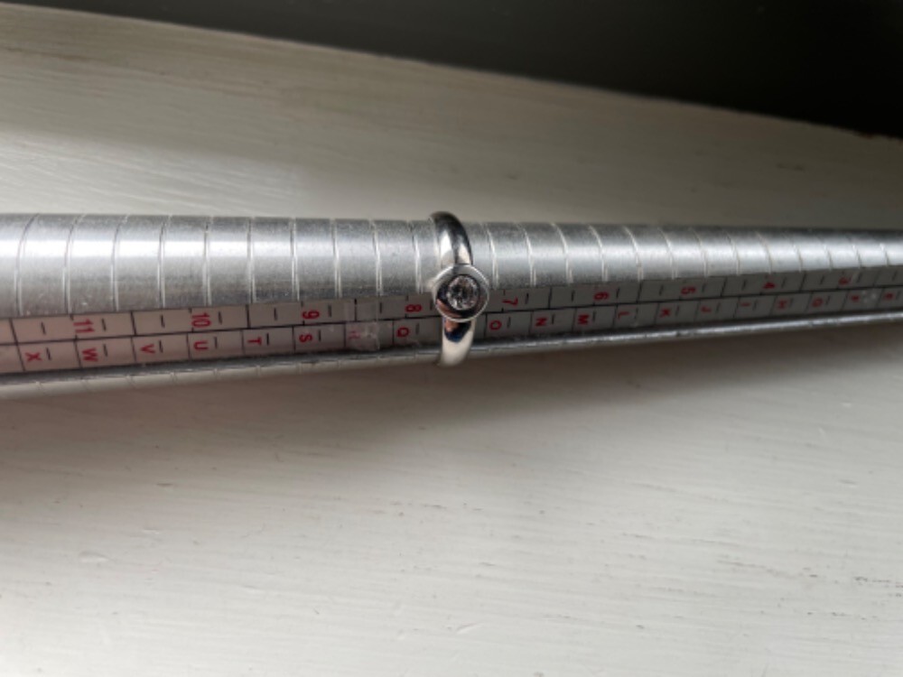 Solid 14 K White Gold Clear Stone Ring - HALLMARK… - image 9