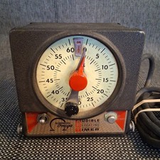 Simmon Omega M-59 Audible Repeating Timer J-2970