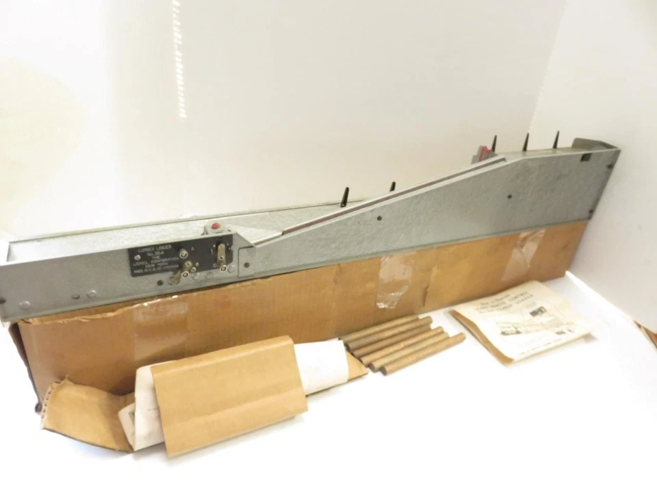 LIONEL POST-WAR TRAINS 364 OPERATING LOG LOADER ACCESSORY- 0/027 -BOXED- S28 - Image 4 of 4