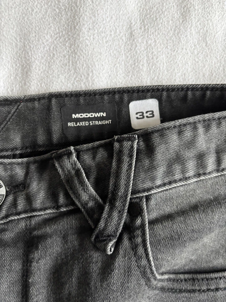 Volcom Men’s Modown Relaxed Tapered Black Denim Jeans Pants 33 - Image 2 of 4