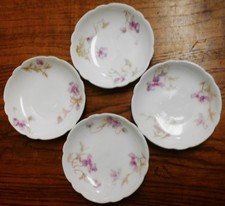 Limoges Theodore Haviland 4 Masło Pats Fioletowy motyw kwiatowy Przegrzebowany obwód