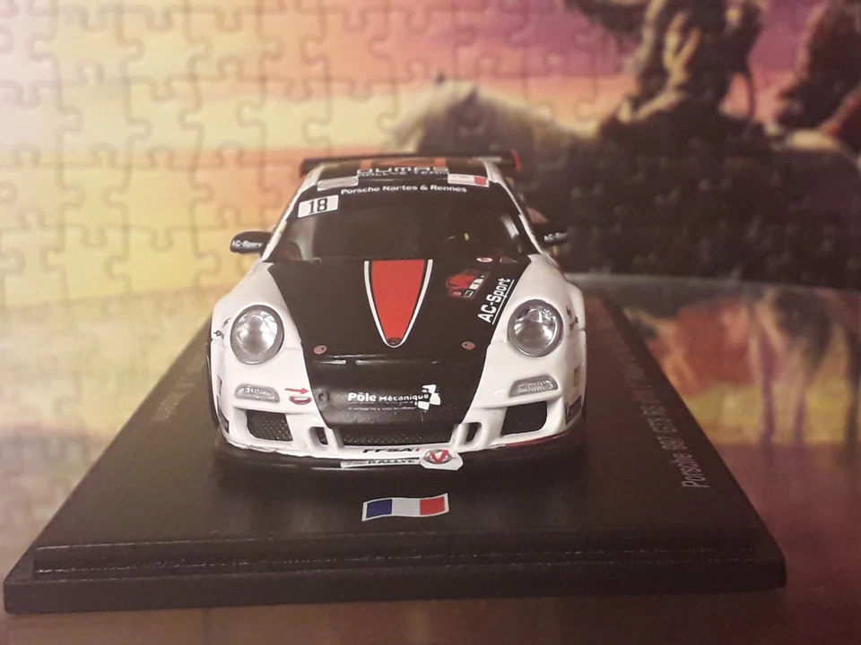 spark sf052 ed.lim.335 di 500pz.porsche 997 gt3 rs rally du var 2012 R.DUMAS 1:4 - Immagine 2 di 4