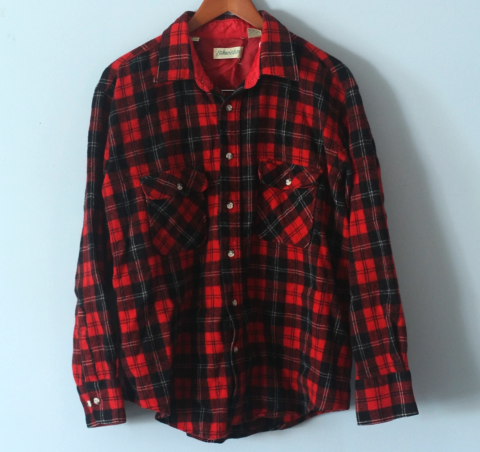 Vintage St John's Bay Lodge Shirt Wool Flannel Red Plaid Size XL Lined Sleeves
Opens in a new window