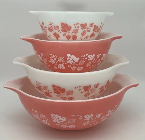 Vintage PYREX Pink Gooseberry Cinderella Mixing Bowl 4 Pc Set # 441 442 443 444
