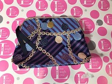 ESTEE LAUDER  Chain Link Design  Cosmetic Bag  Zip Closure  Very Classy