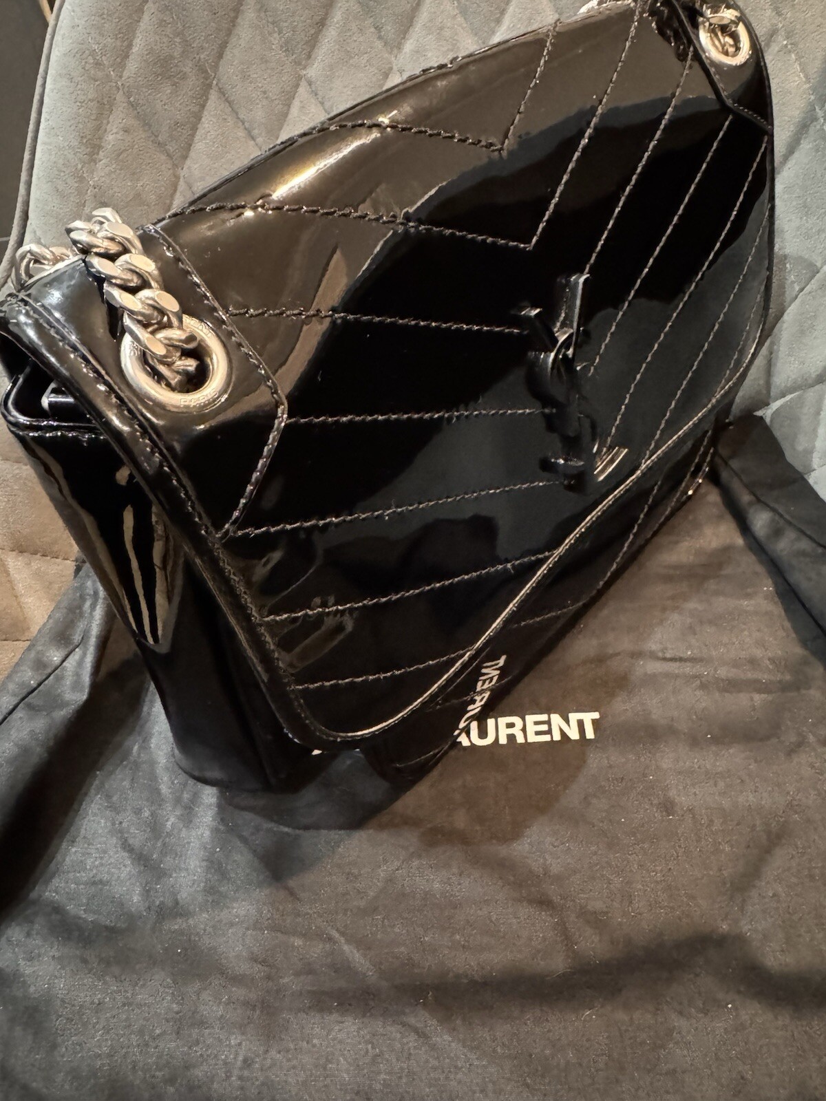 BORSA A TRACOLLA YSL SAINT LAURENT NIKI MEDIA VERNICE NERA PREZZO AL PUBBLICO £ 2430 #B1