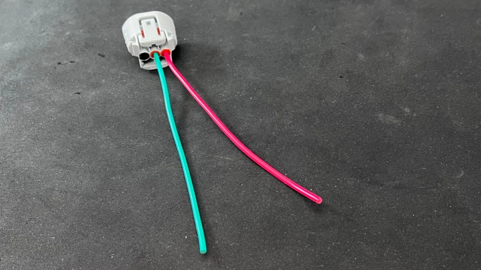 ALTERNATOR PIGTAIL HARNESS PLUG CONNECTOR FOR 2007-09 KIA AMANTI V6, 3.8L - Image 4 of 4