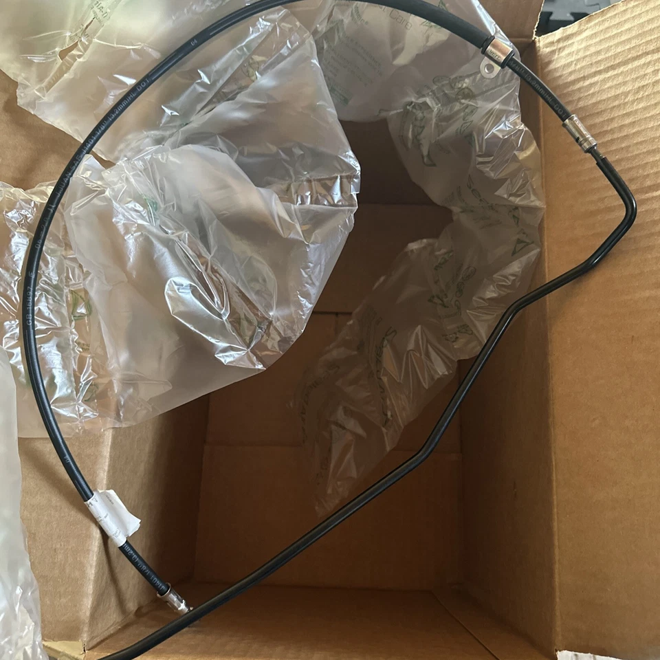 Mangueira de freio traseira Triumph T2021525 MOD para cal - Imagem 4 de 4