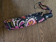 NWOT VERA BRADLEY Umbrella- PAINTED PAISLEY 