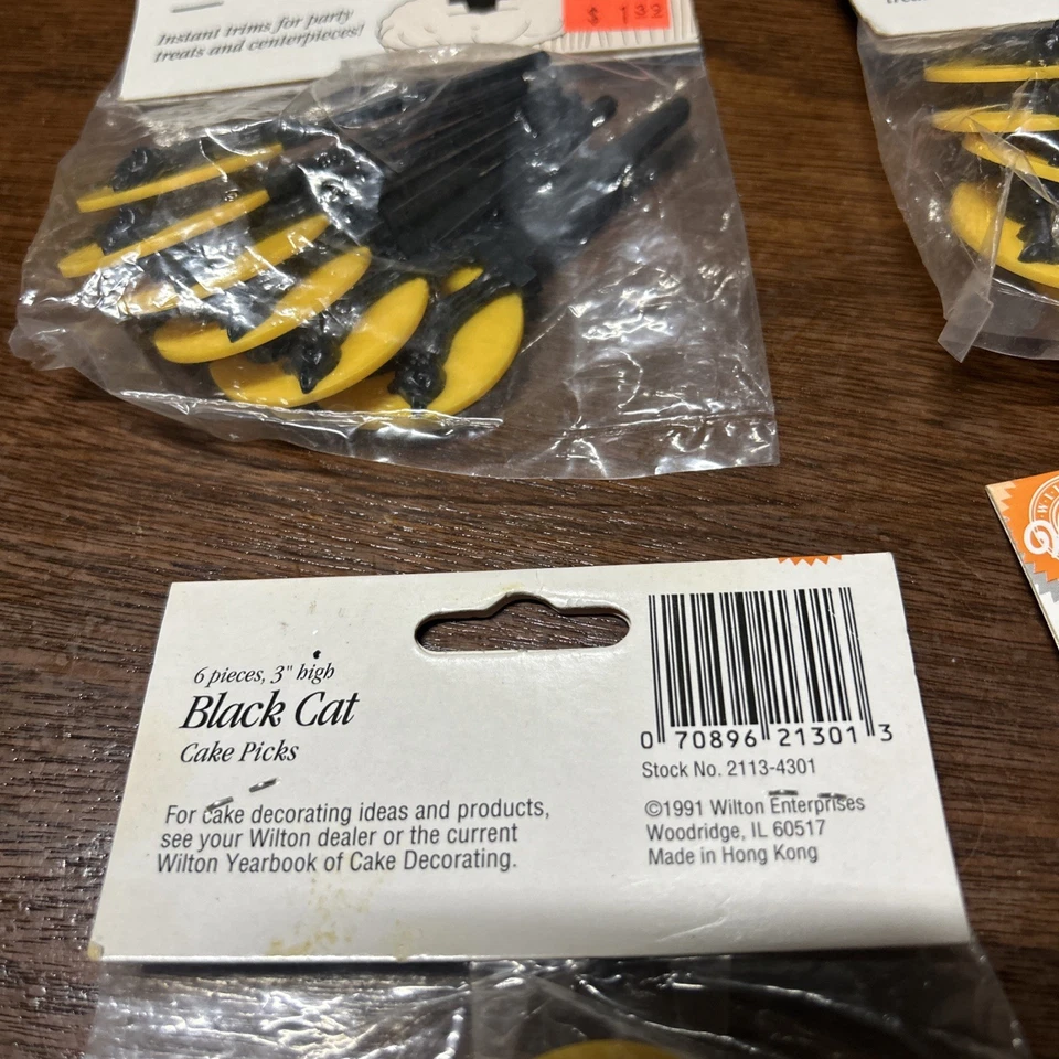 De colección Wilton Pastel Cupcake Toppers Halloween Selecciones Gato Negro Luna Panadería Artesanías Foto 3 de 4