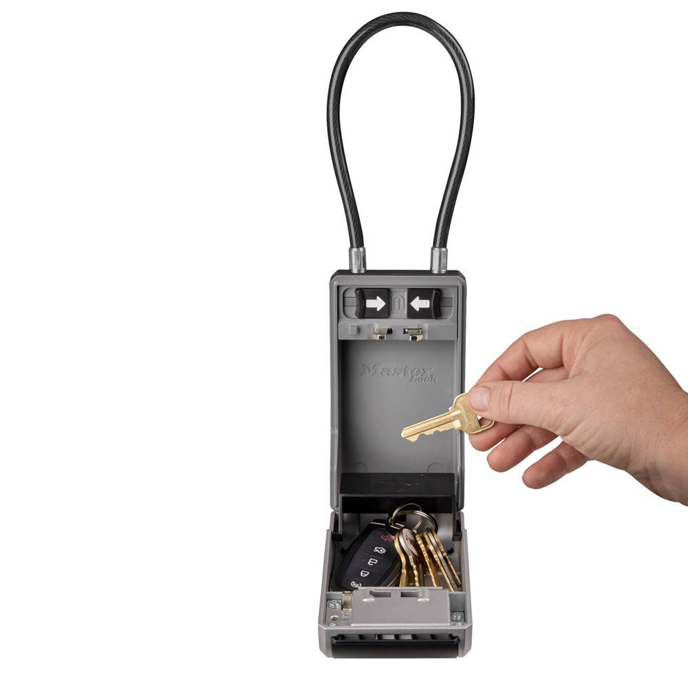 Boite à clés Master Lock robuste en acier avec câble flexible