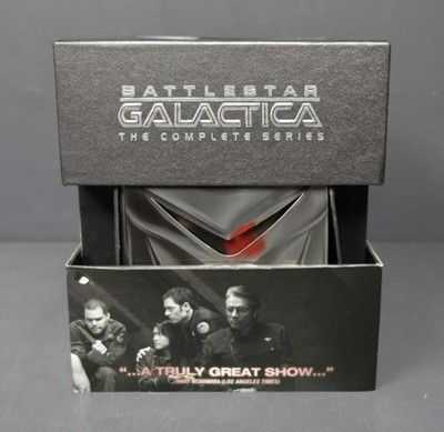 Battlestar Galactica The Complete Series 25 DVD Box Set w Cylon Action Figure