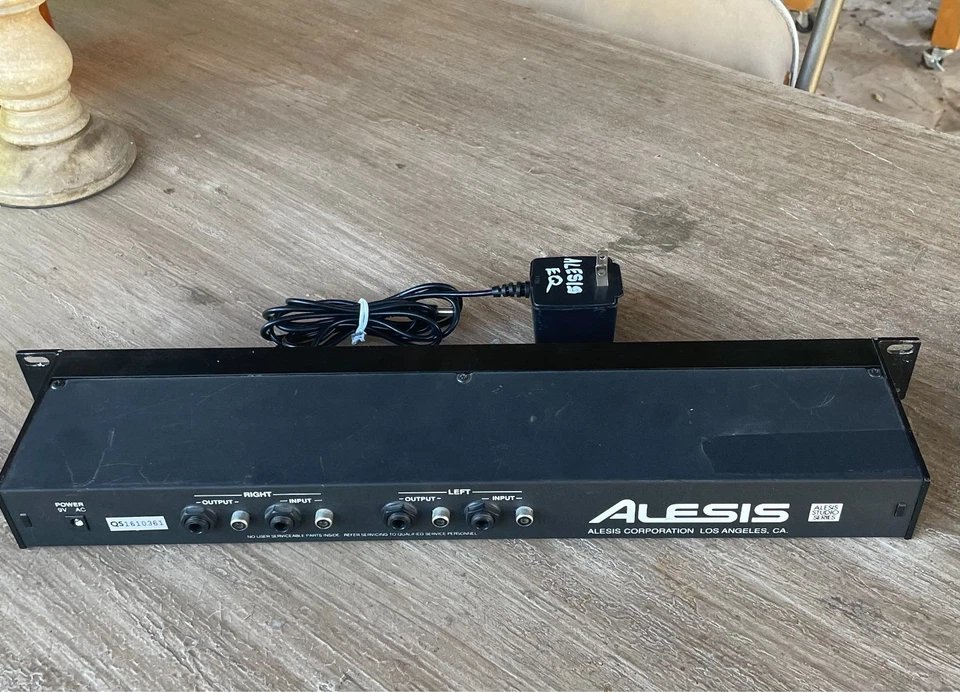 Alesis M-EQ230 Dual 1/3 Octave Precision Equalizer. No issues. With power supply - Image 2 of 4