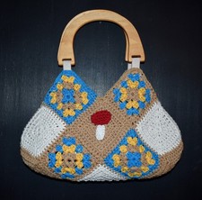 Borsetta borsetta all'uncinetto manico legno senza confini hippie boho nonna quadrata