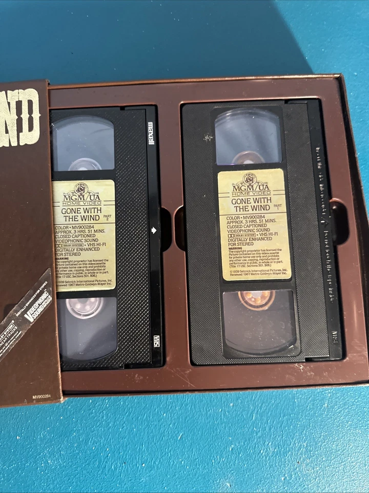 Gone With The Wind VHS Box Set • 2 Tape MGM/UA Home Video • 1985 Edition - Image 4 of 4