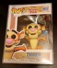 NEW TIGGER FUNKO POP 1517 DISNEY WINNIE THE POOH W/ PROTECTOR TIGER CAT CLASSIC