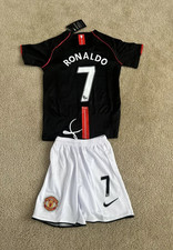 Kit Bambino maglia e pantaloncino Ronaldo 7 Manchester united Away Champions.
